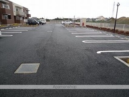 茨城県神栖市柳川[2LDK/58.47m2]の駐車場