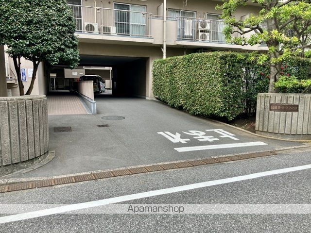 飯田橋第一パークファミリアの玄関写真