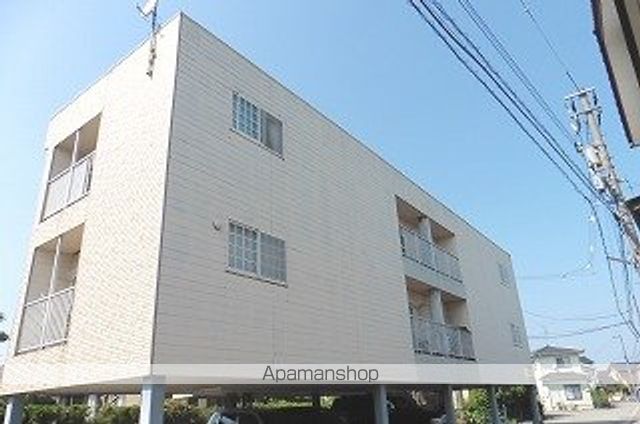 富山市 3階建 築34年の外観写真