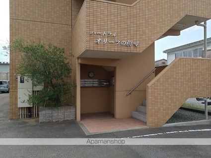 ハートフル　　オリーブの樹[1R/28.9m2]のエントランス