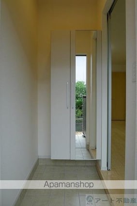 愛媛県松山市和泉北３丁目[1LDK/32.44m2]の玄関