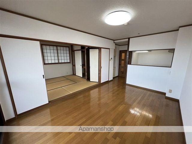 ザ・ビューヒルズの内装写真