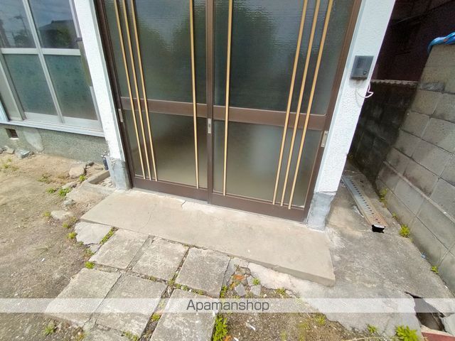 高槻市 2階建 築50年の玄関写真