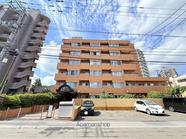 ライオンズマンション宮の森第2の外観写真