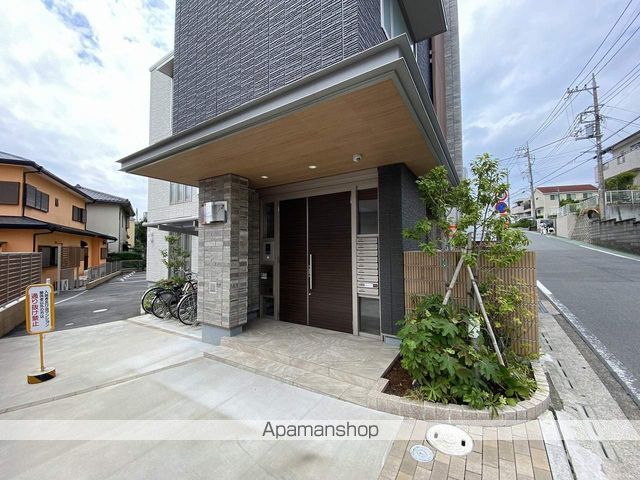 コンフォート ミエルの玄関写真