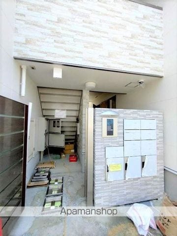 フジパレス千里丘東の玄関写真