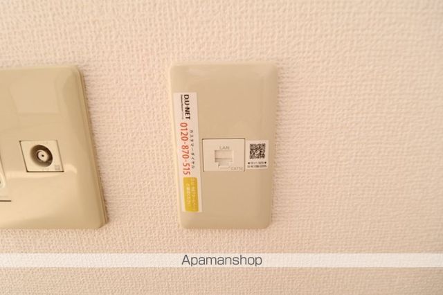 ロイヤルガーデン子安 Bの内装写真