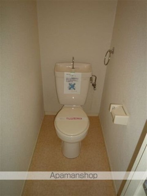 和歌山県和歌山市湊３丁目[3DK/50.32m2]のトイレ