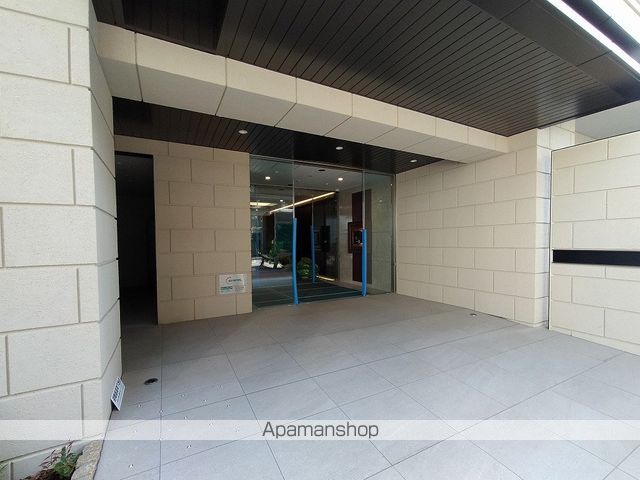 スプランディッドESAKA DUEの玄関写真