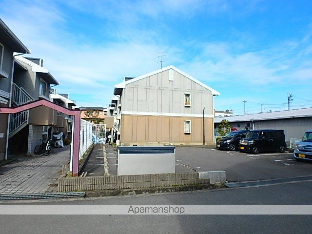 K.エステートビューラー B棟の外観写真