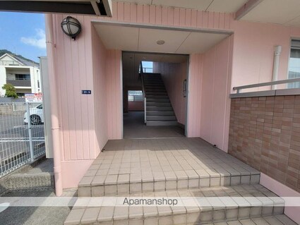 広島県呉市広古新開７丁目[1K/33.15m2]のエントランス1