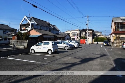 ファインフィールドＫ[3LDK/69.42m2]の駐車場
