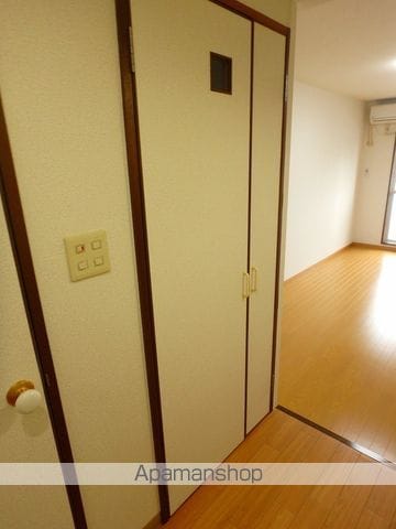 ダウンタウン益吉の内装写真