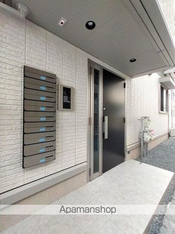 メセタ A棟の玄関写真