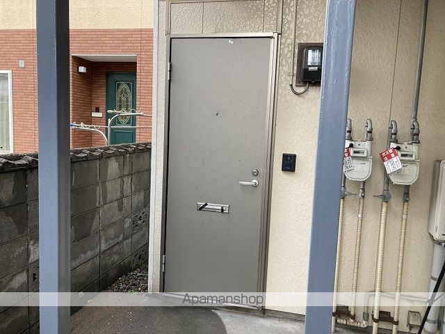 プラグイン藤見の玄関写真