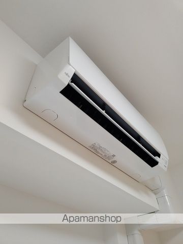 LIVECASA天満橋の内装写真