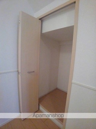 広島県福山市新涯町２丁目[2LDK/67.05m2]の収納