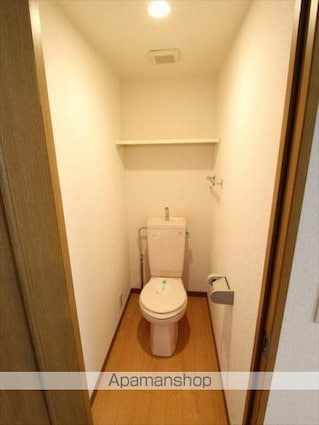 グランアルブル山越Ⅲ[2LDK/45.36m2]のトイレ