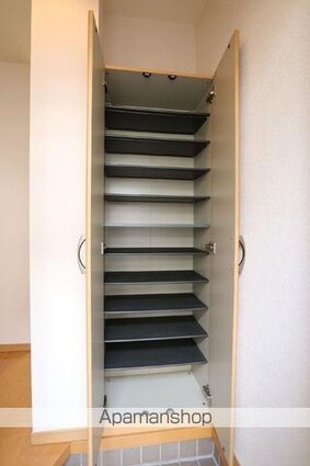 ウィステリア砧[1R/31.88m2]の収納1