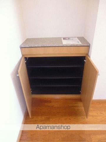 ロイヤルマンション日の出の内装写真