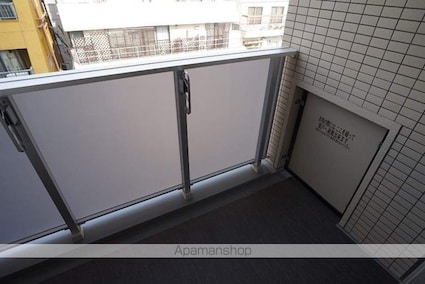 コンフォリア新宿[1R/25.02m2]のバルコニー