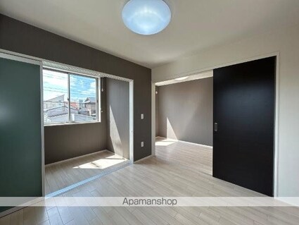 ｐａｔｒｉｅ（パトリ）[2LDK/53.8m2]のリビング・居間