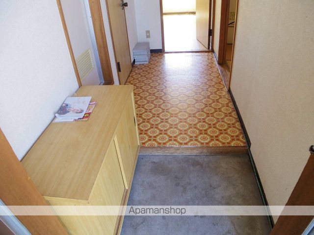 黄色い館の内装写真