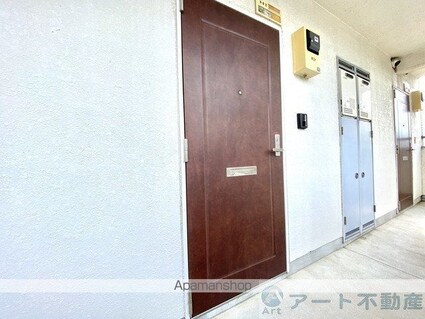 キャッスル石手[1K/22.4m2]のエントランス1