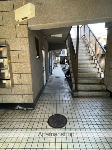 シティーロイヤルの玄関写真