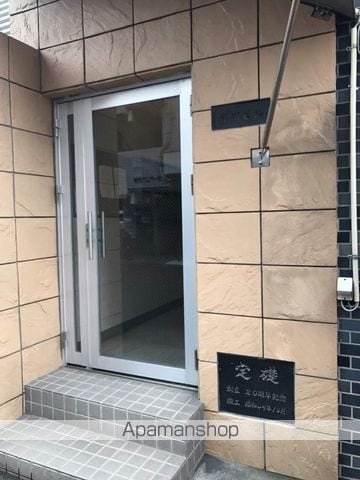 きしゃばビルの玄関写真
