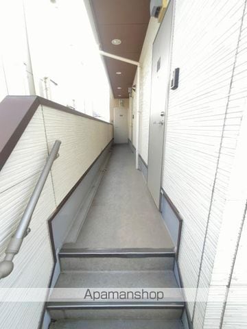 LEA HAREのその他写真