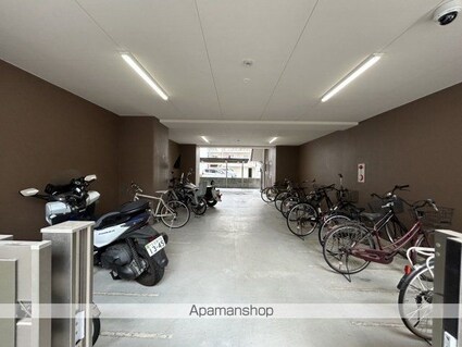 ＭＣ　ＲＥＳＩＤＥＮＣＥ[1K/27.95m2]の共用部3