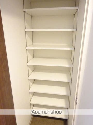 LADOUCEUR北巽の内装写真