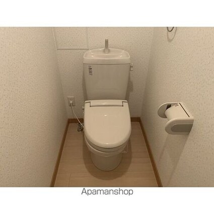 愛知県春日井市西本町２丁目[2LDK/61.56m2]のトイレ
