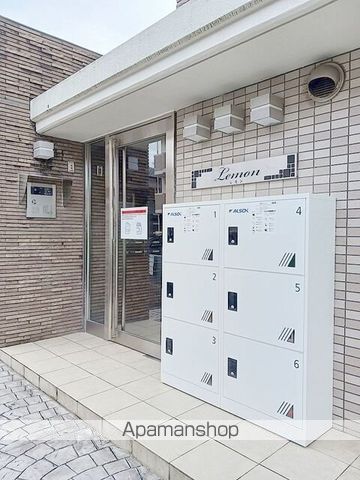 静岡市葵区 5階建 築14年の玄関写真