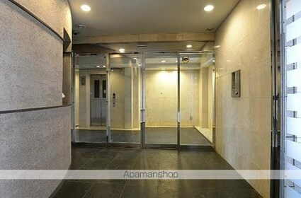 プライマル三軒茶屋[1LDK/36.46m2]のエントランス