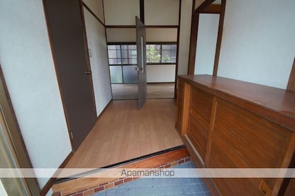 矢崎秀彦荘２号[3LDK/68.73m2]の玄関