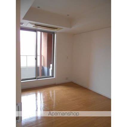 フォレストタウン参宮橋[1LDK/67.62m2]のリビング・居間