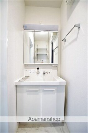 ホワイト　バード　Ⅱ　Ａ棟[1LDK/43.74m2]の洗面所