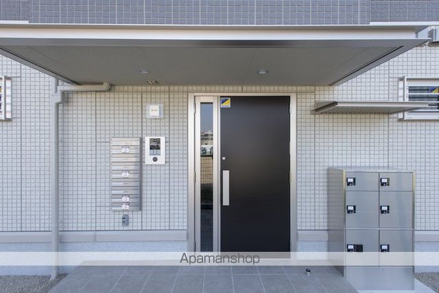 DーROOMCVの玄関写真