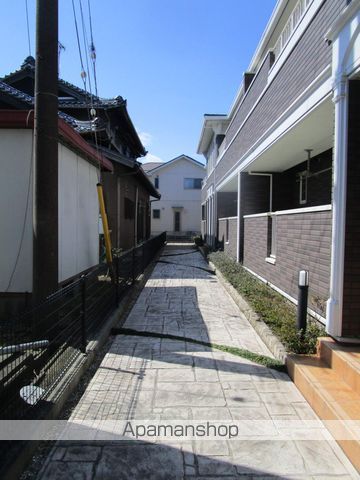 プラシード・Mの玄関写真