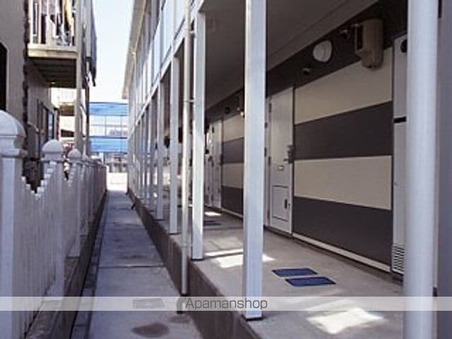 レオパレス綾田町の玄関写真