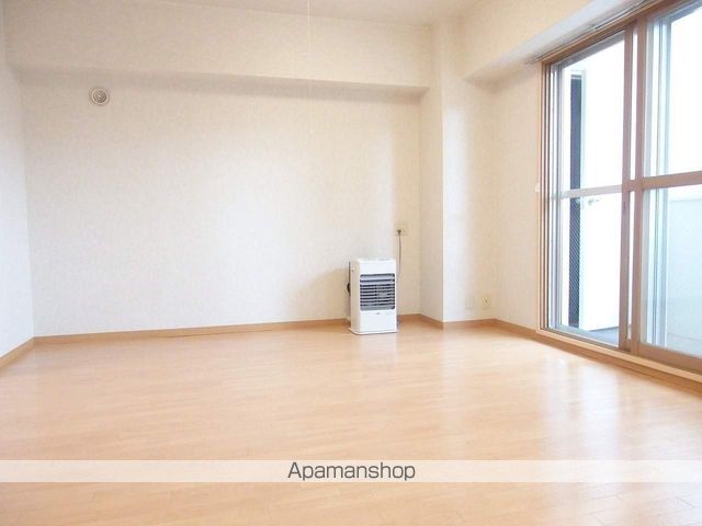 リベルティ大通の内装写真