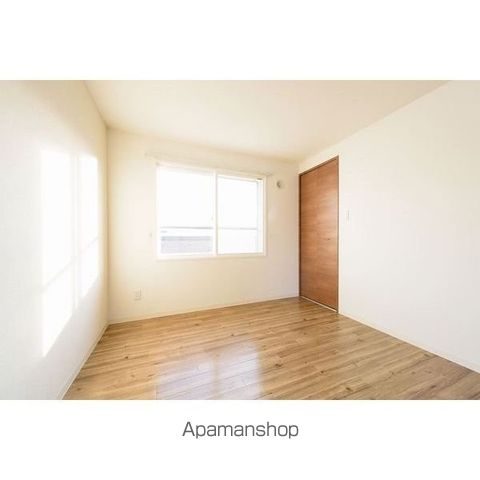 ELLE CUBE学園前の内装写真
