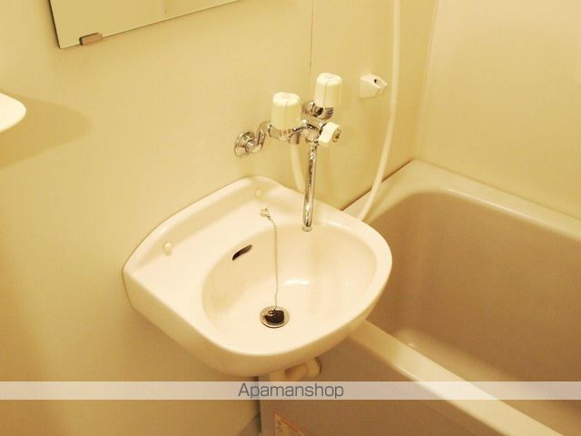 平行マンションの内装写真
