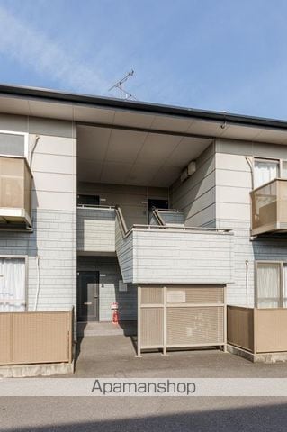 フォブール札場A・Bの玄関写真