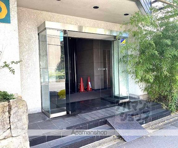 クエスト御池の玄関写真
