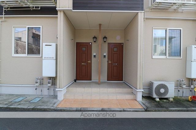 フランメゾンIIIの玄関写真