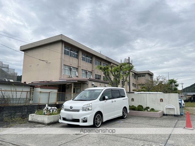 シェリール Bの周辺写真