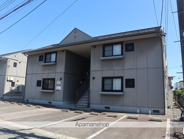 グランソレイユCの外観写真